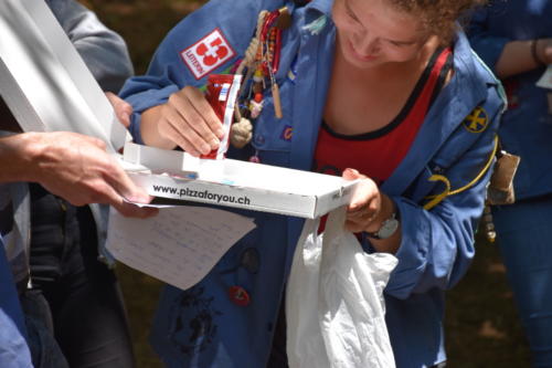 js_Leiteraction_1800074