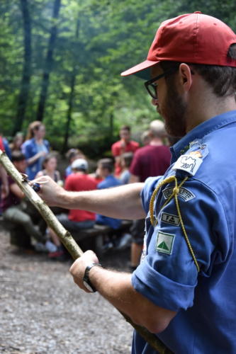 js_Leiteraction_1800075