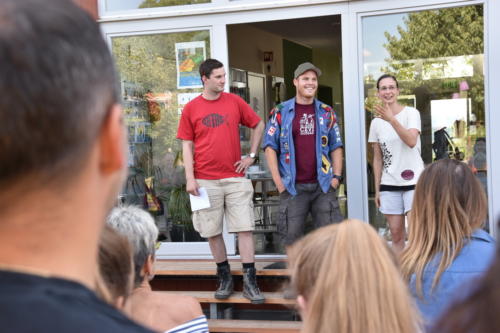 js_Leiteraction_1800102